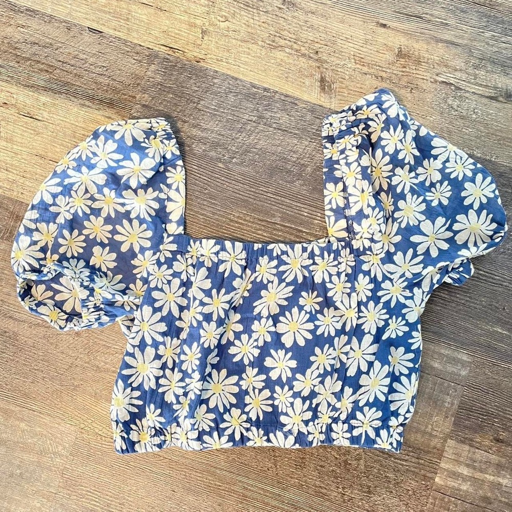 American Eagle Crop Top